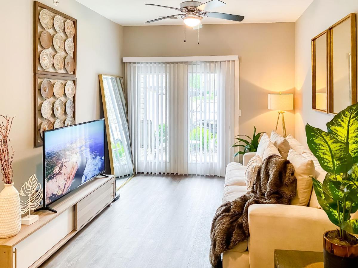 Appartement Full Kitchen,King,W/D,Netflix,2 Smart Tvs,Parking à Louisville-Jefferson County Extérieur photo